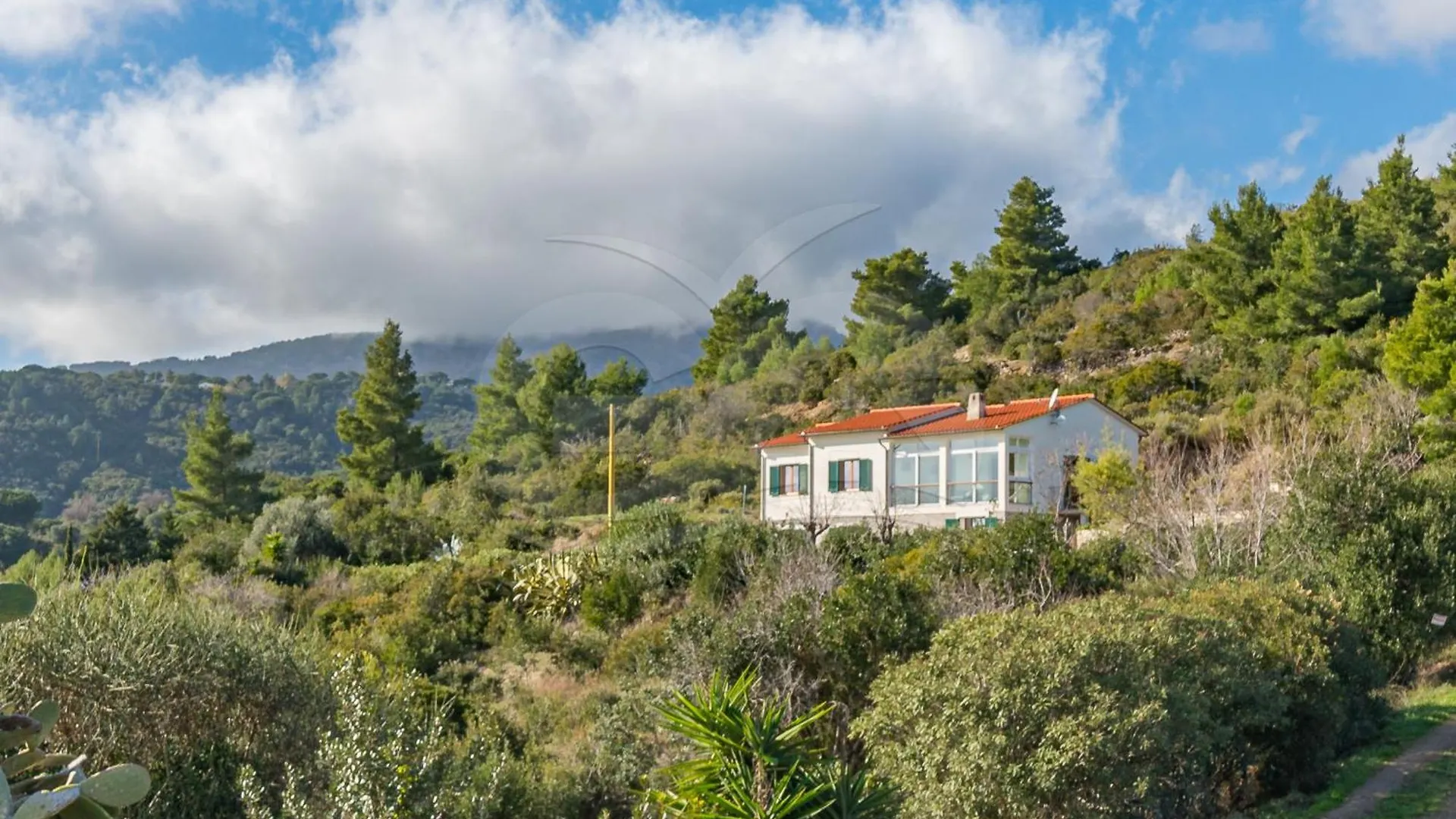 Villa La Collina Charme E Natura - Goelba Marmi